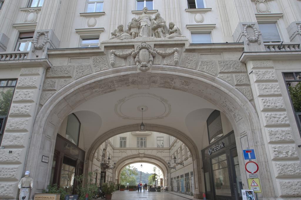 Gloria Apartment Budapest Ruang foto